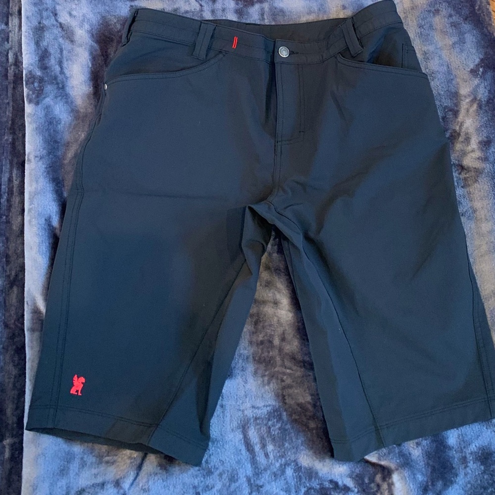 Men’s Chrome shorts, 13” inseam. Blk 36” Waist.